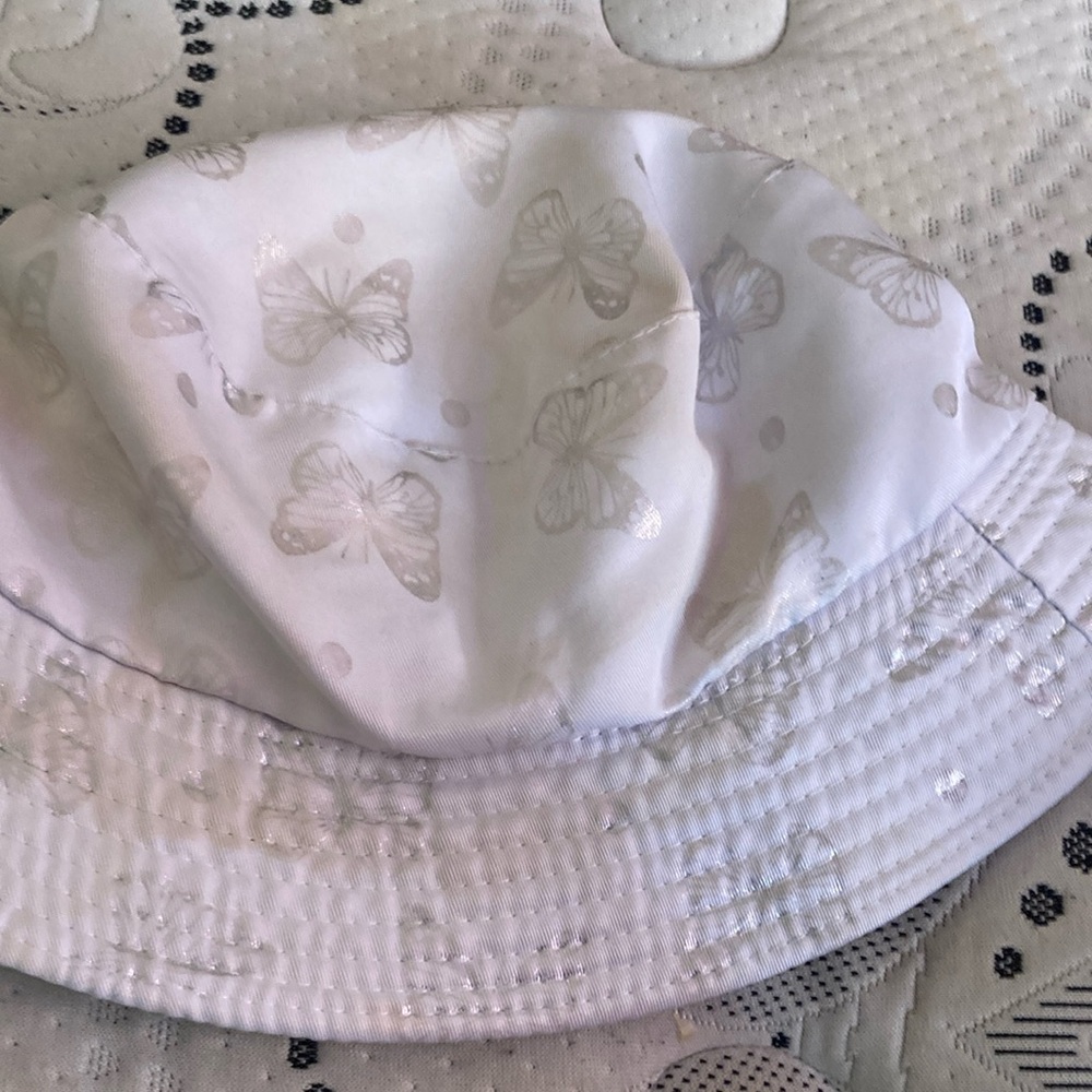 Butterfly bucket hat